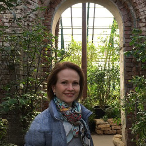 Размышлять и переосмыслять многие вещи, <br>чувствовать незримую связь времён